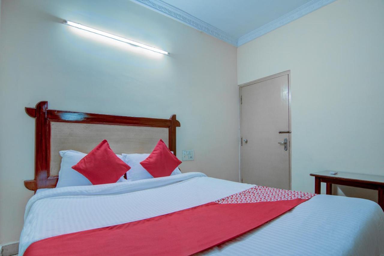 Oyo Hotel Lakshmi Paradise Visakhapatnam Dış mekan fotoğraf
