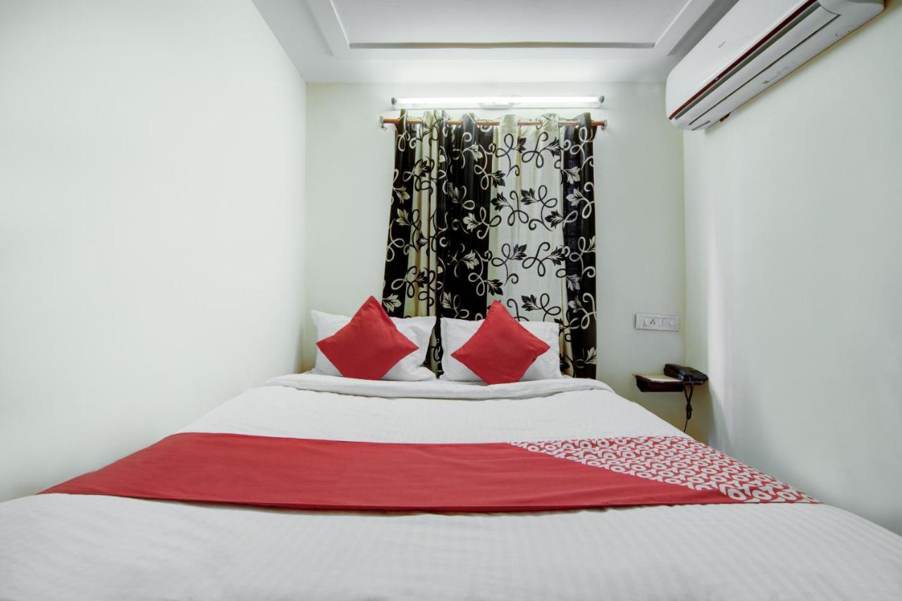 Oyo Hotel Lakshmi Paradise Visakhapatnam Dış mekan fotoğraf